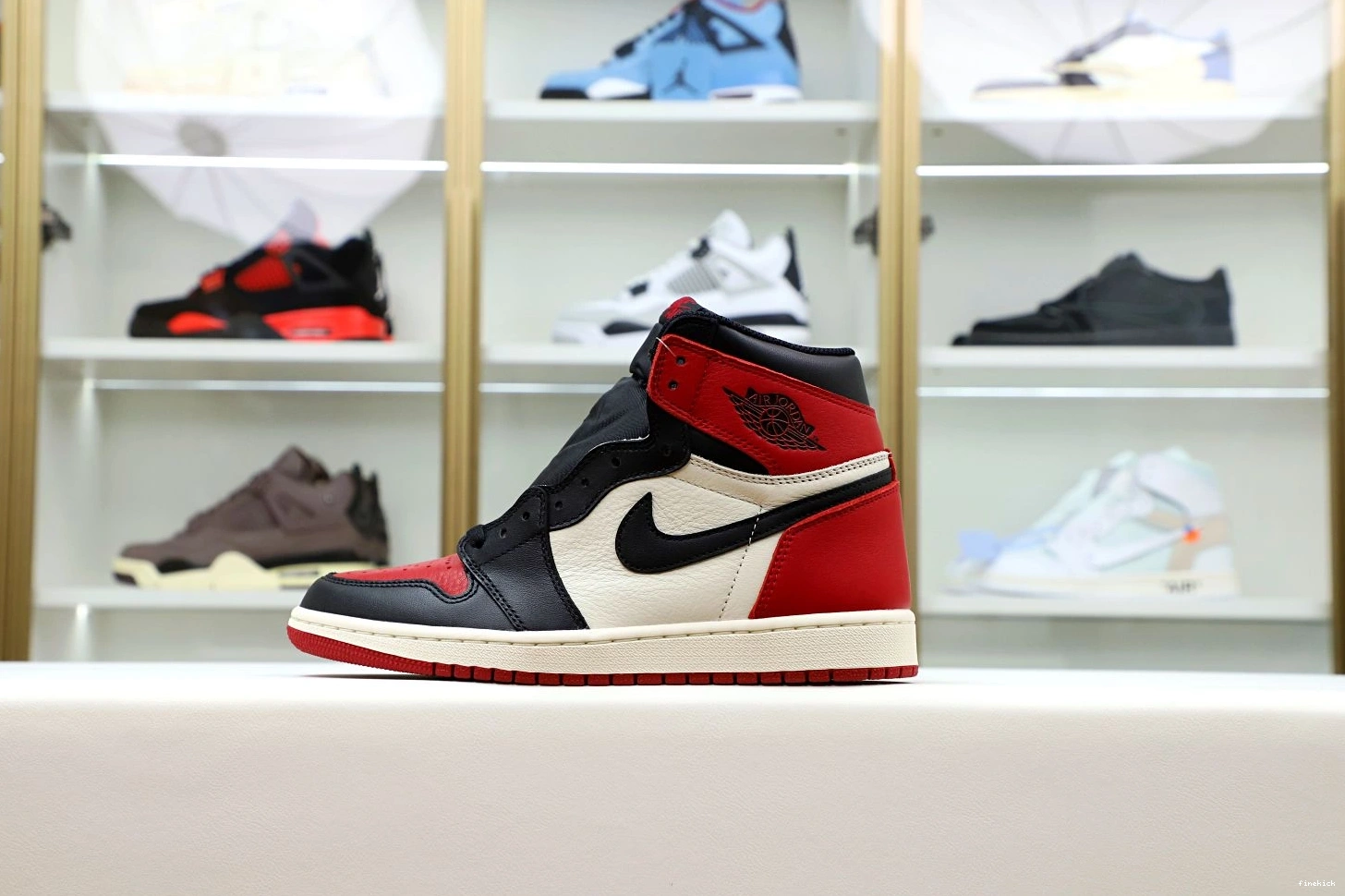 OG JORDAN TOE' HIGH AIR RETRO 1 'BRED 0721